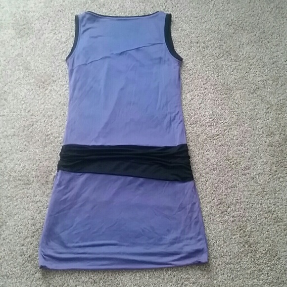 Sleeveless dress - Picture 3 of 4